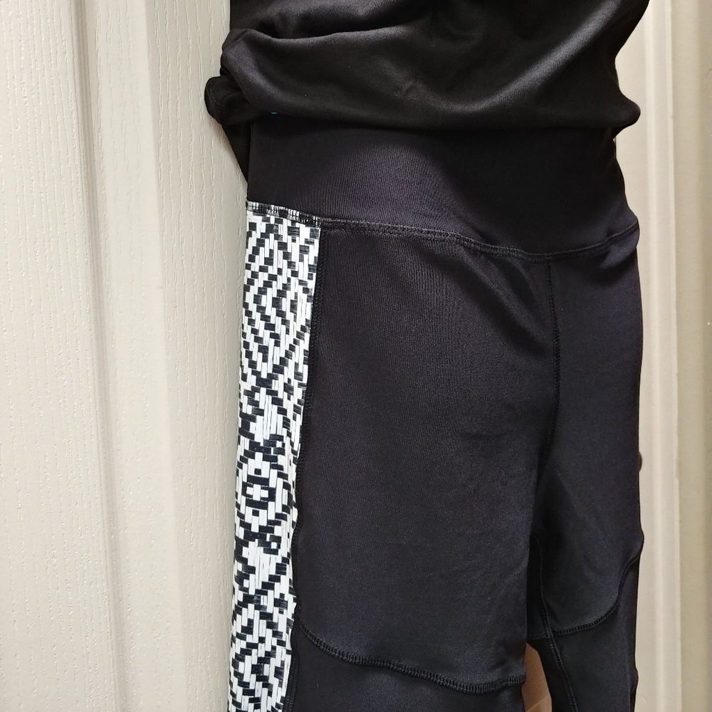 NWT X by GOTTEX Back Zip Leggings - Picture 3 of 8